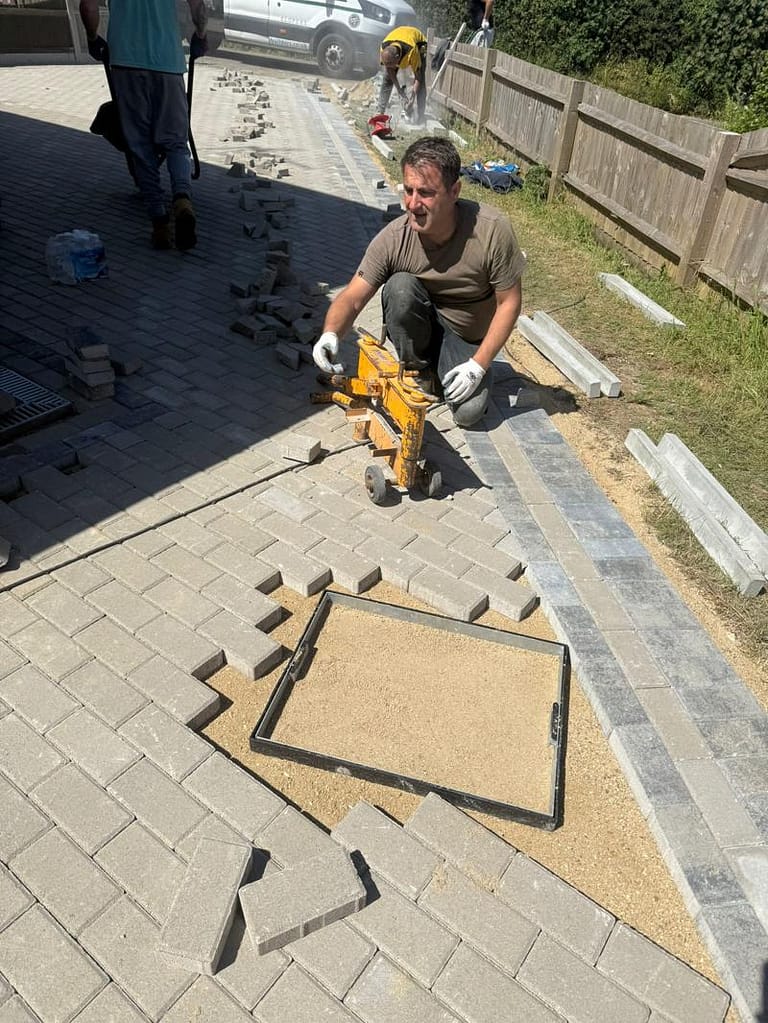 block paved driveway in canterbury 10