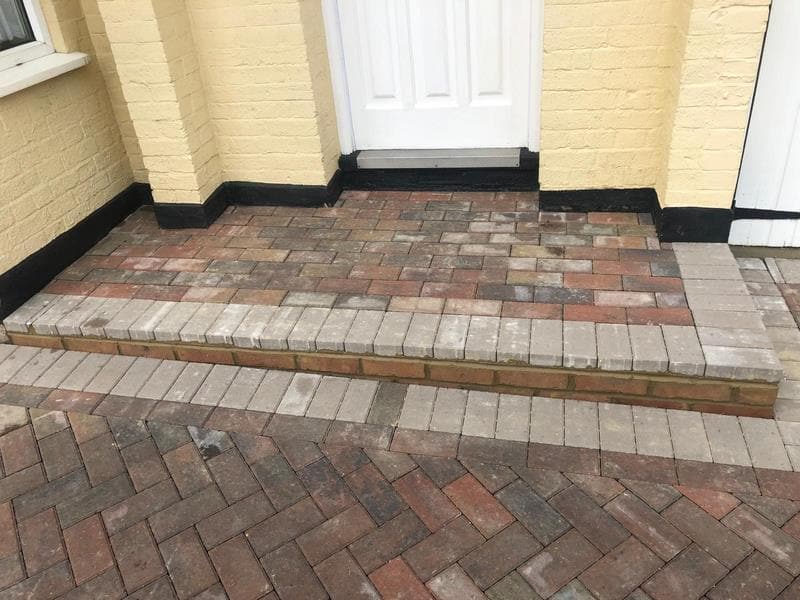 Brickwork, Purley